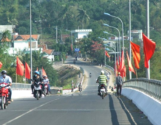 Xe Đưa Đón Sân Bay Tuy Hòa đi Đồng Xuân