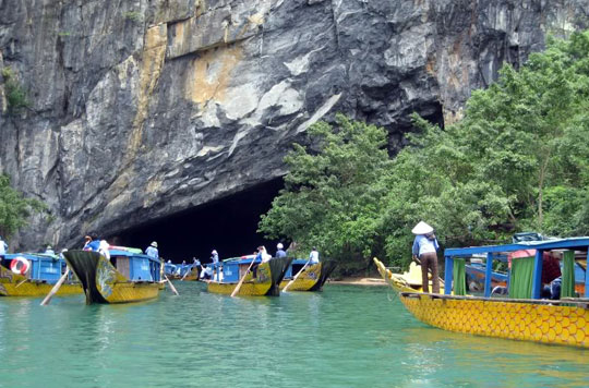 Tuyến xe buýt đi qua sân bay Đồng Hới